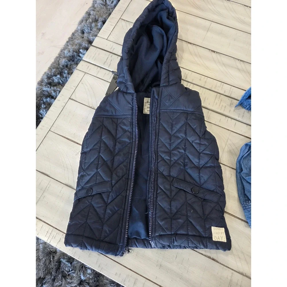 Toddler Boys 3Pc Bundle Quilted Hooded Vest Denim Shirt and Distressed‎ Jeans